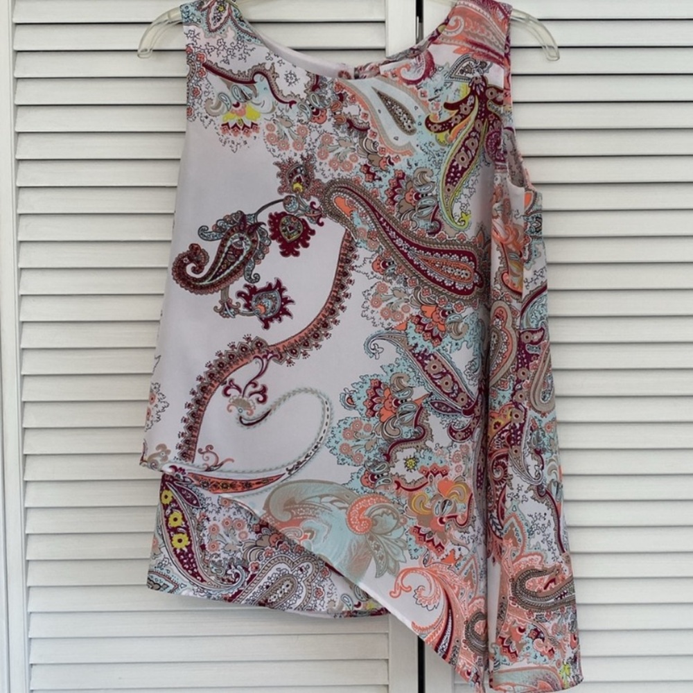 Bisou Bisou Women’s Small Asymmetrical Tank Top Dressy or Causal Paisley Boho